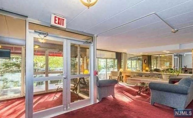 300 Lookout Ave Apt C4, Hackensack, NJ 07601