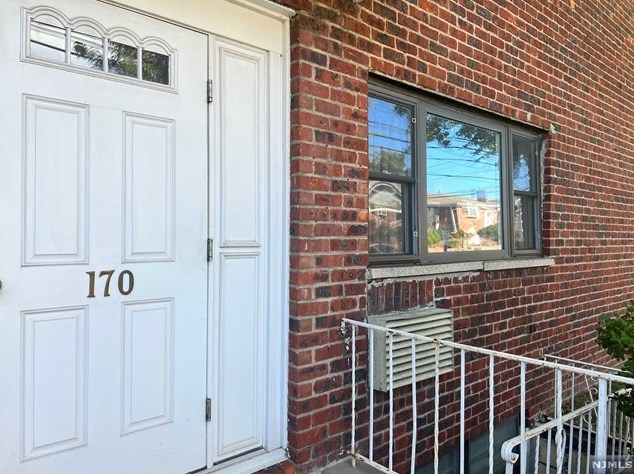170 Myrtle Ave, West Fort Lee, NJ 07024