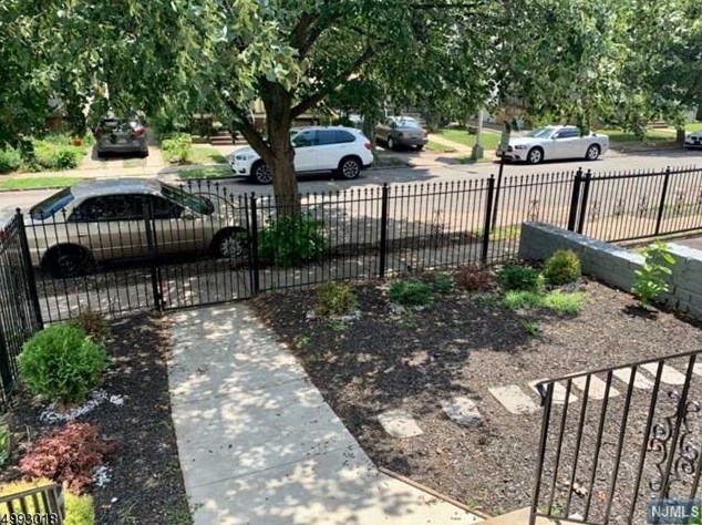 163 N 18th St, East Orange, NJ 07018