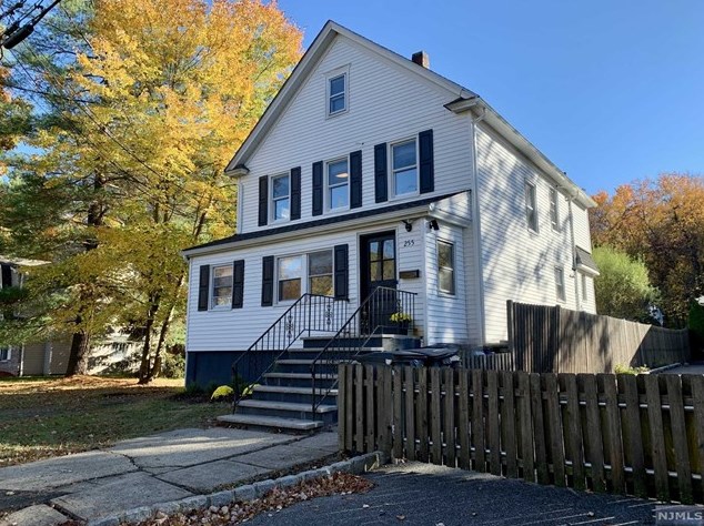 255 Randolph Ave, Emerson, NJ 07630-2146