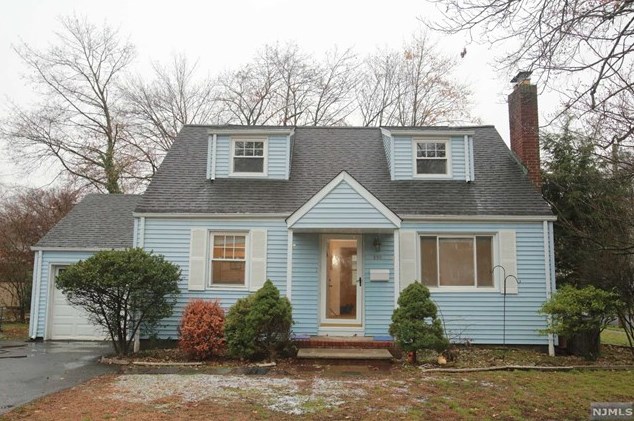 360 Ponfield Pl, Ridgewood, NJ 07450
