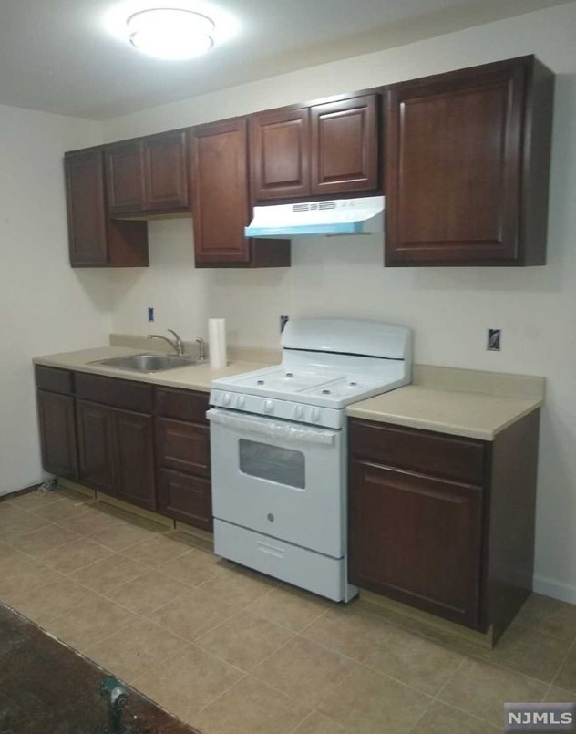 32-34 Halstead St #7, Kearny, NJ 07032