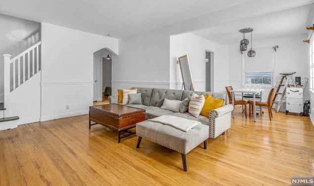 47 Stillman Ave, Bergenfield NJ  07621-1229 exterior