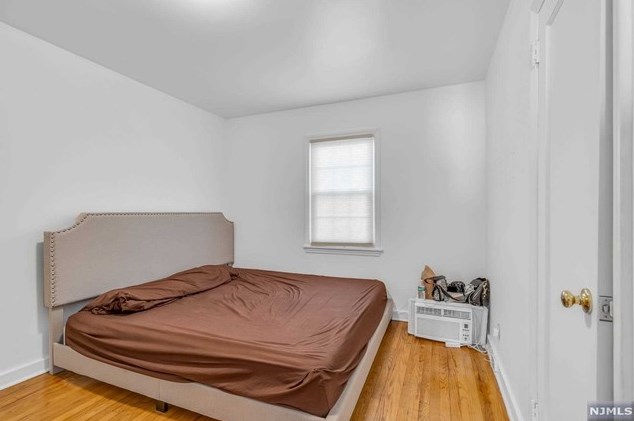 47 Stillman Ave, Bergenfield NJ  07621-1229 exterior