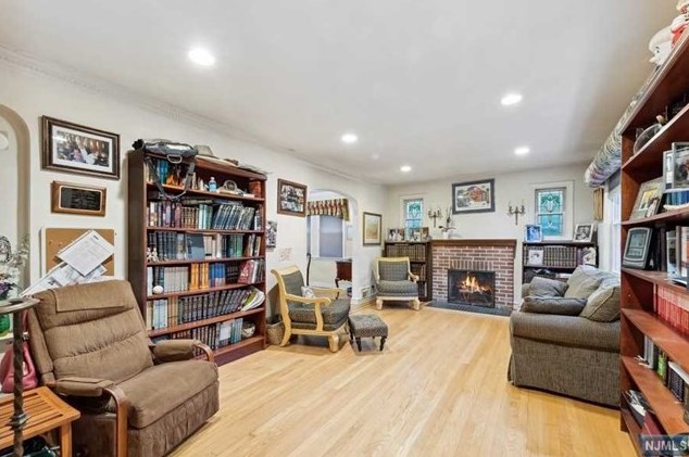 506 Sagamore Ave, Teaneck, NJ 07666