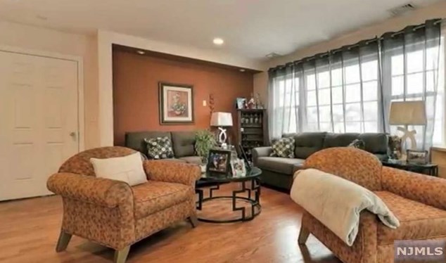 233 75th St #2nd Fl, North Bergen, NJ 07047