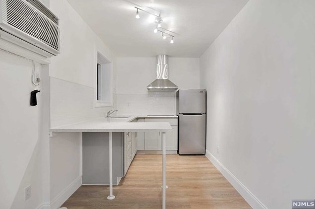 116 71st St Apt 15, West New York, NJ 07093
