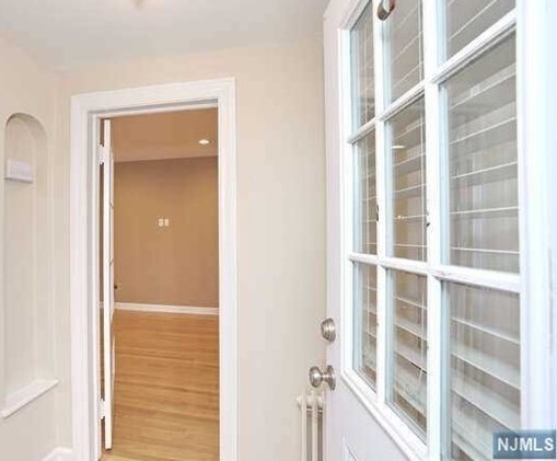 2 Prospect Ave, Rochelle Park, NJ 07662