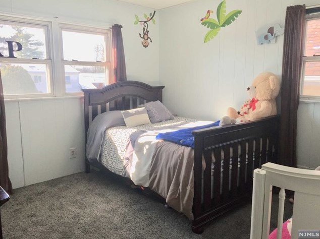 106 Harcourt Ave, Bergenfield NJ  07621-1917 exterior