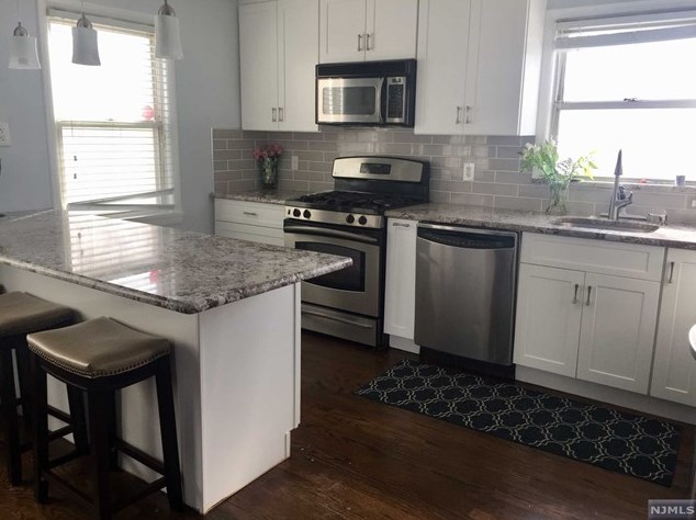 106 Harcourt Ave, Bergenfield, NJ 07621