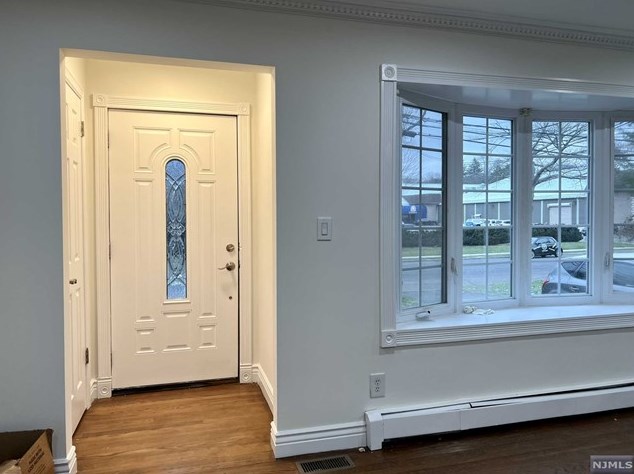 32 Prospect Ter, Tenafly NJ  07670-1824 exterior