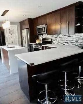 678 Saddle River Rd, Saddle Brook, NJ 07663