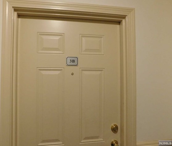 380-382 Anderson Ave #3b, Cliffside Park, NJ 07010