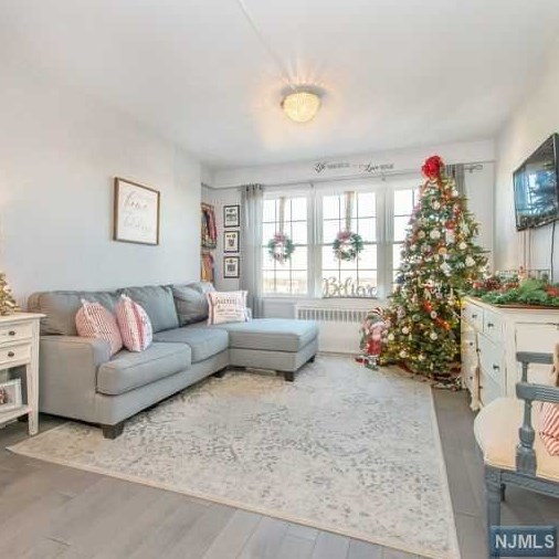 5 Roosevelt Pl #6c, Montclair, NJ 07042
