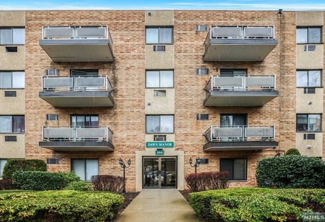 100 2nd St #204, Hackensack, NJ 07601