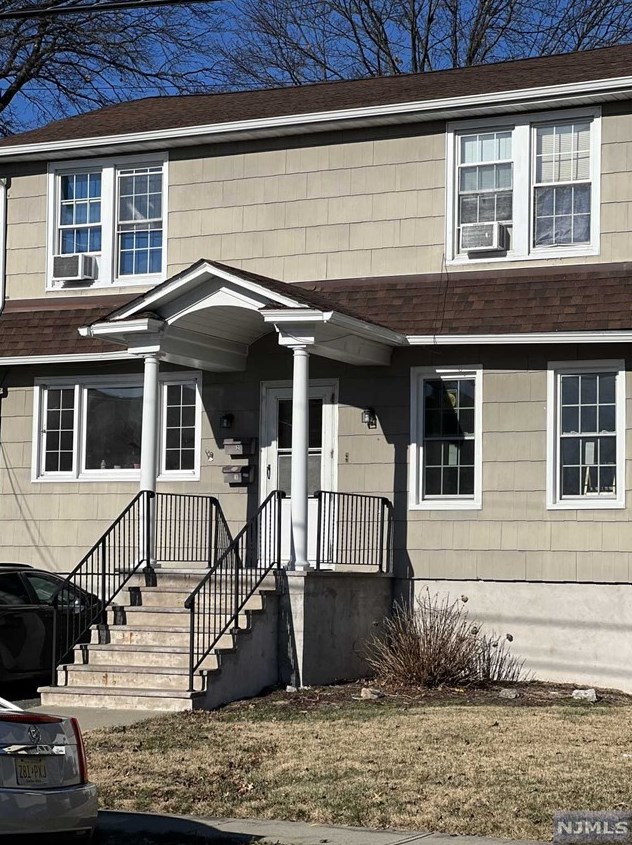 251 Orchard St, Elmwood Park, NJ 07407