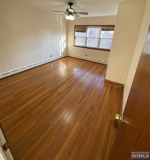 179 Ray St #2f, Outwater, NJ 07026
