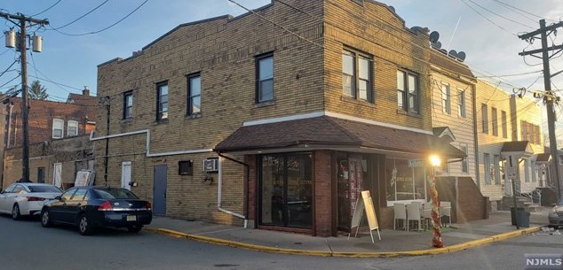 17 Summer St #no.1, Lodi, NJ 07644