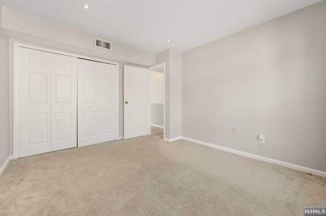 1008 Unicorn Way, Clifton NJ  exterior