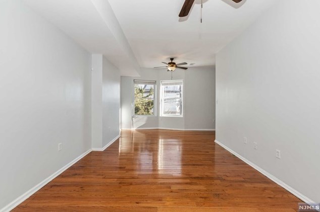 42 3rd St, Newark, NJ 07107