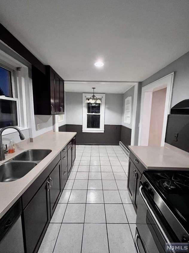79 Arthur St, Ridgefield Park, NJ 07660