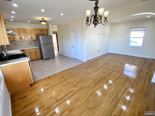 3 Knox Ave #2, Cliffside Park, NJ 07010