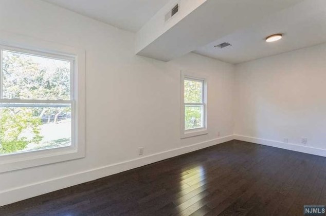 22 Orchard St, Hillsdale NJ  07642-2013 exterior