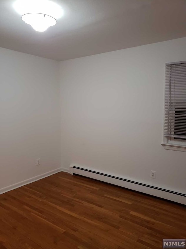 30 Kennedy St #2nd, Hackensack, NJ 07601