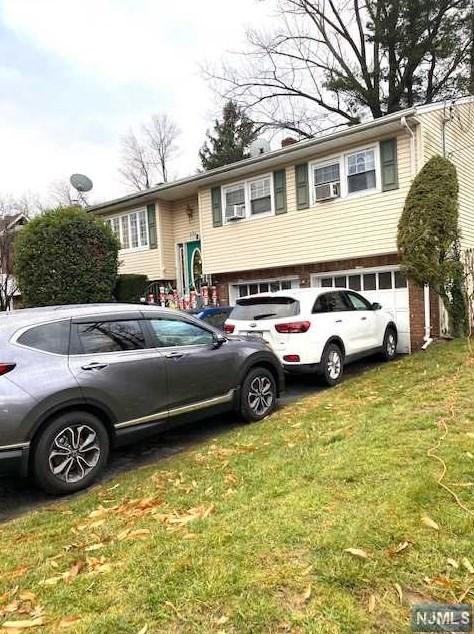 494 River Rd, Bogota, NJ 07603