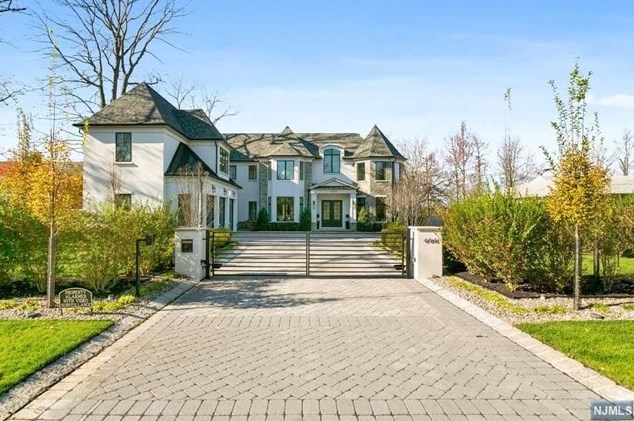464 N Woodland St, Englewood, NJ 07631