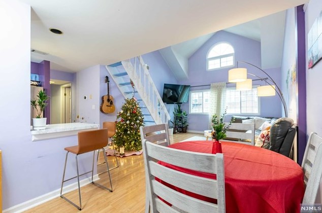 199 Union Ave, Rutherford NJ  07070-3505 exterior