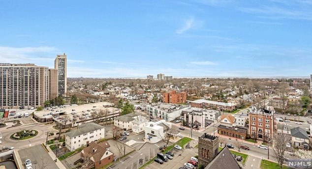 1600 Parker Ave, West Fort Lee NJ 07024-7052 exterior