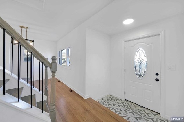 25 Spring Hill Rd, Clifton NJ  07013-2316 exterior