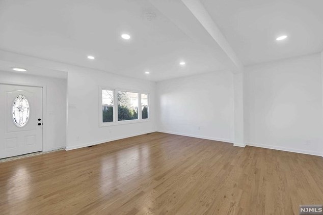 25 Spring Hill Rd, Clifton NJ  07013-2316 exterior