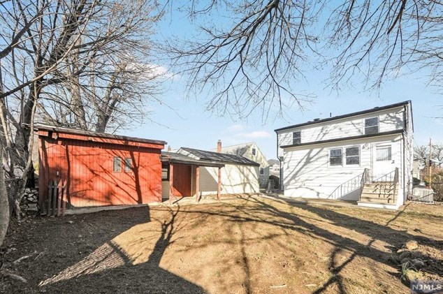 25 Spring Hill Rd, Clifton NJ  07013-2316 exterior