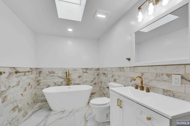 25 Spring Hill Rd, Clifton NJ  07013-2316 exterior