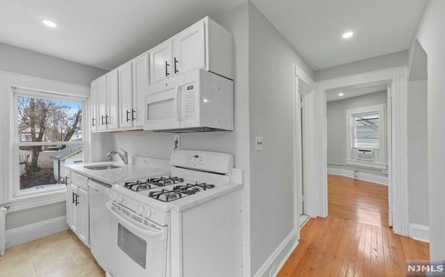 44 Grove Ave #2, Maywood, NJ 07607