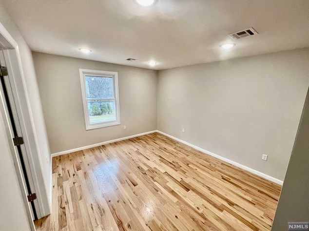 141 N Prospect Ave #2, Bergenfield, NJ 07621