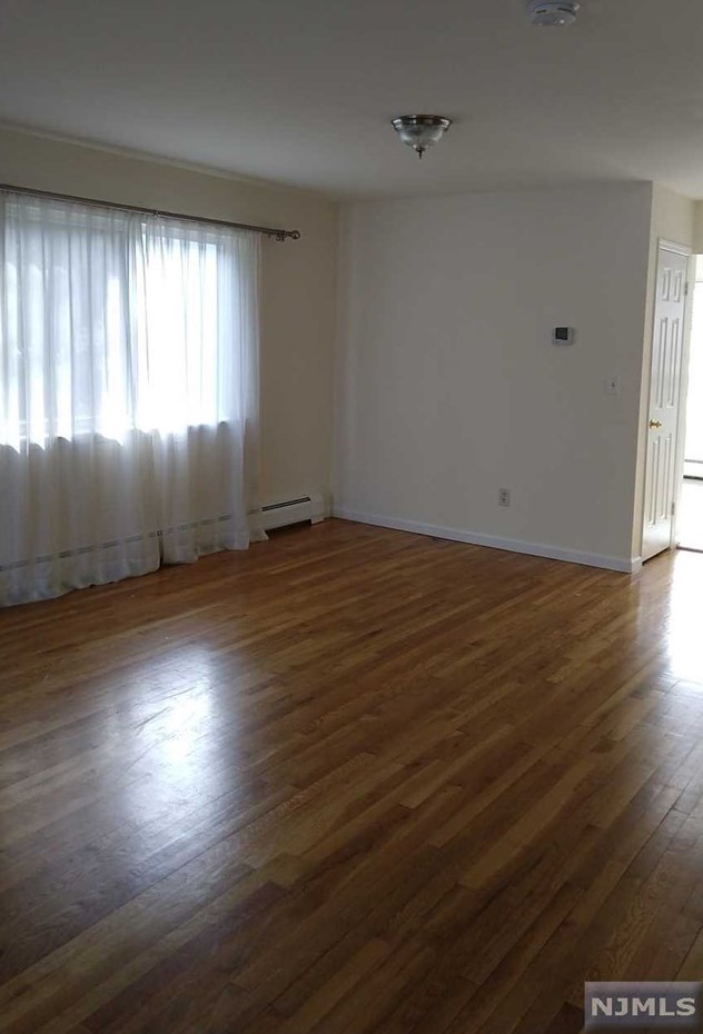 436 Brinkerhoff Ave #a, West Fort Lee, NJ 07024