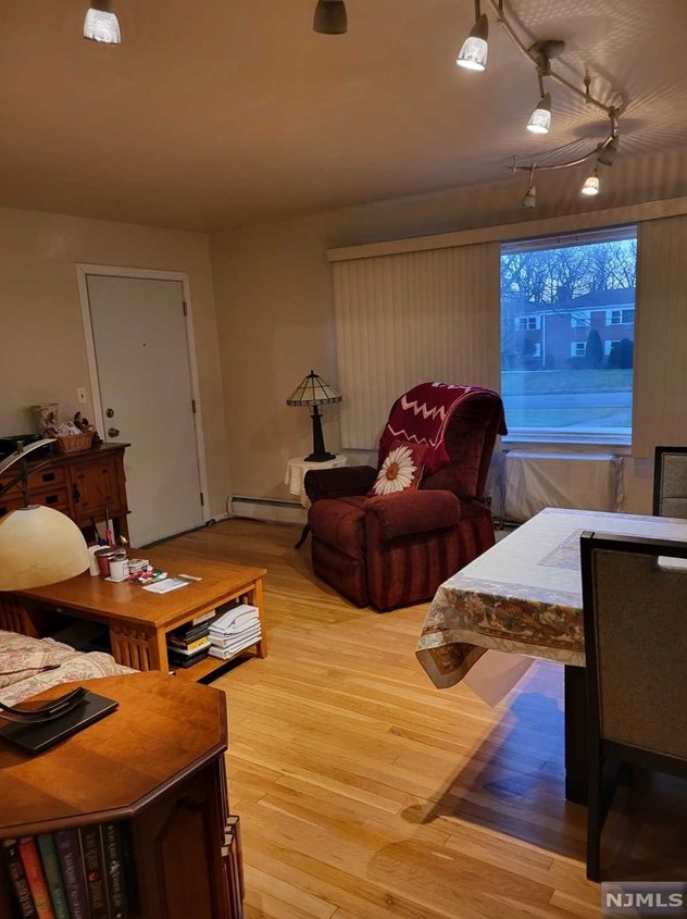 16 Rolling Ridge Rd #16b, Montvale, NJ 07645