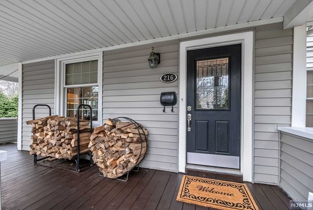 216 Park Ave, Allendale, NJ 07401