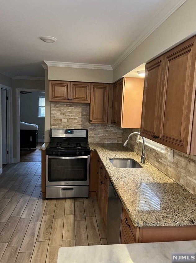 238 Bergen St, East Newark, NJ 07029