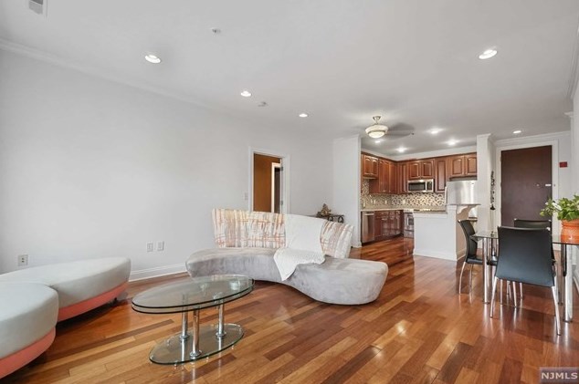 22 Ave At Port Imperial #318, West New York, NJ 07093