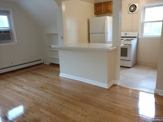25 Druid Ave, Dumont, NJ 07628