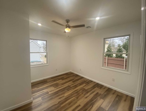 638 Cedar Ln, Paramus NJ  07652-1646 exterior