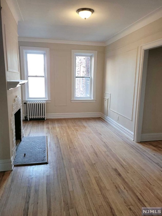 30 W Harriet Ave #6c, Palisades Park, NJ 07650