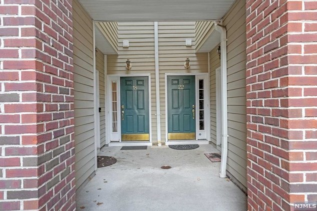 18 Taft Ln, Morristown, NJ 07960