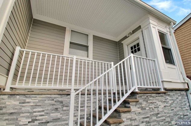 109 Arlington Blvd, North Arlington, NJ 07031-5845