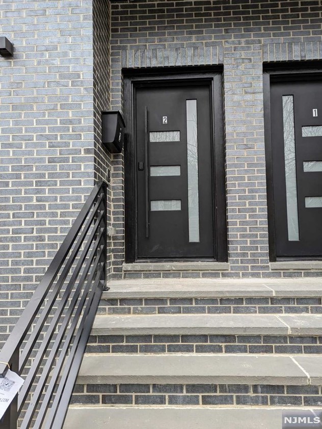 138 Lake St, Jersey City, NJ 07306