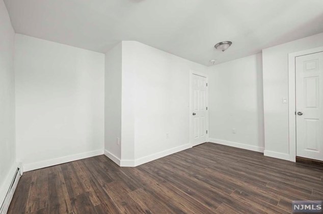 494 Burnside St, Orange NJ 07050-4203 exterior